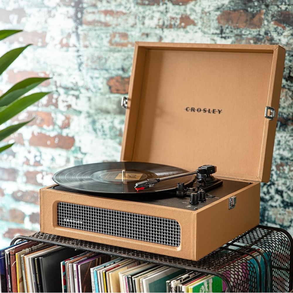NIB Crosley Voyager Terracotta Vinyl Record Player/ turntable